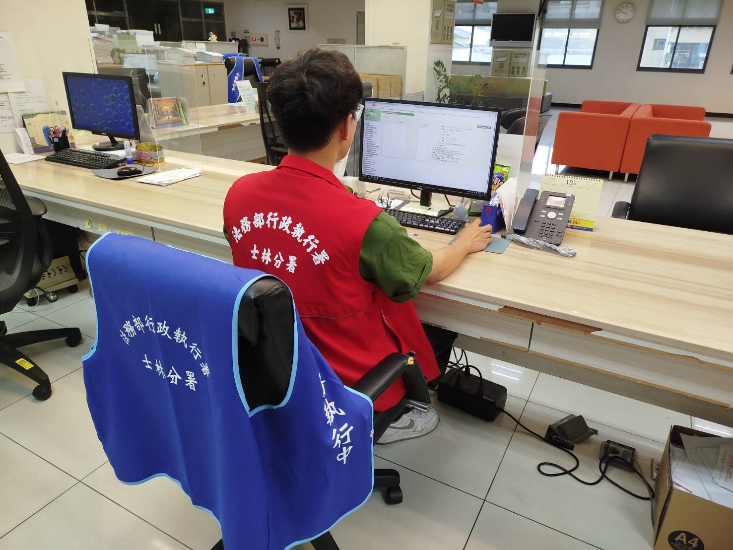 士林分署掌握義務人存款狀況後，旋即執行後全額徵起。（示意圖）