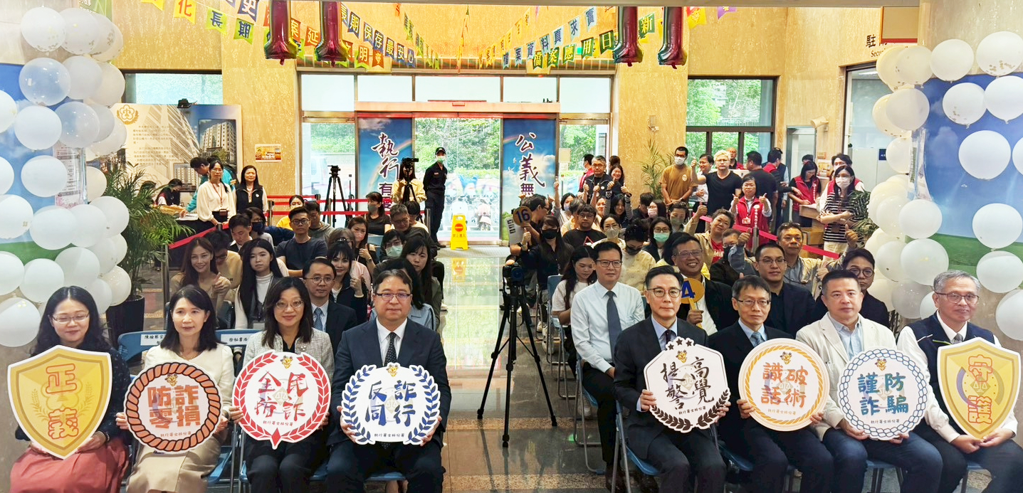 LINE_ALBUM_20251111_251111_1